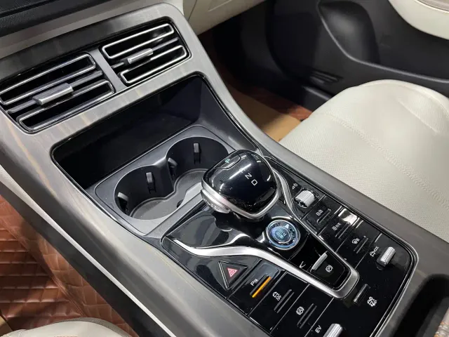 BYD Qin PLUS — Фото автомобиля 15