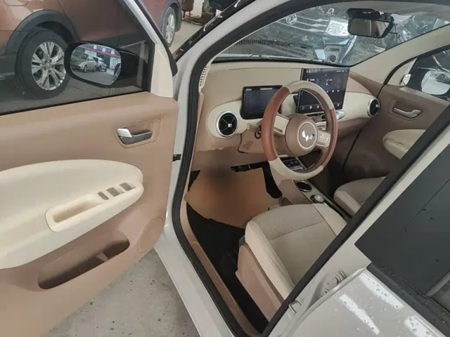 Wuling Hongguang Mini EV — Фото автомобиля 15