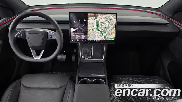 Tesla Model Y — Фото автомобиля 10
