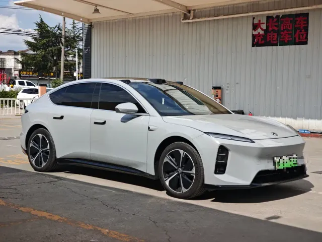 Nio ET5 — Фото автомобиля 2