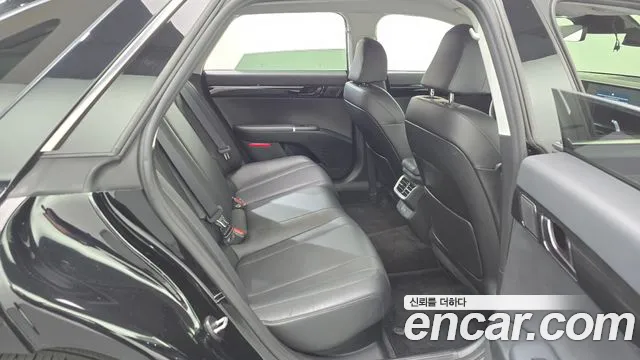 Hyundai Grandeur GN7 — Фото автомобиля 24