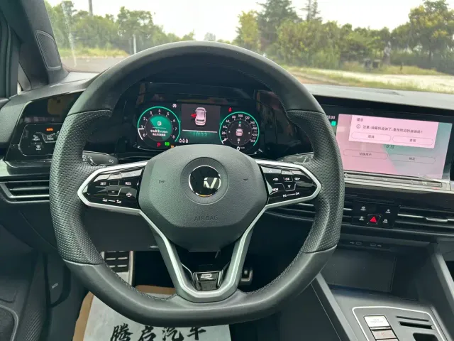 Volkswagen Golf 2023 Facelift 280TSI DSG R-Line Lite — Фото автомобиля 21