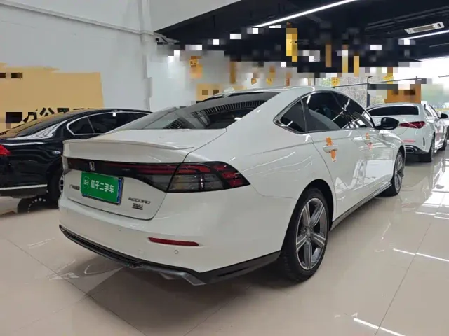 Honda Accord — Фото автомобиля 6