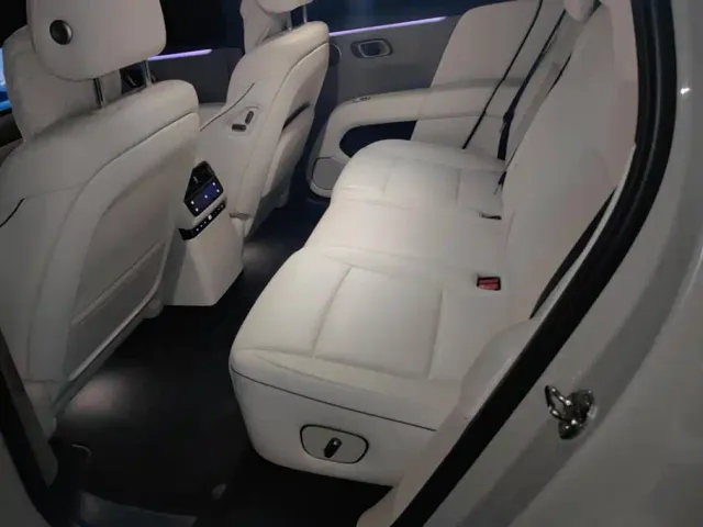 Li Auto i6 — Фото автомобиля 11