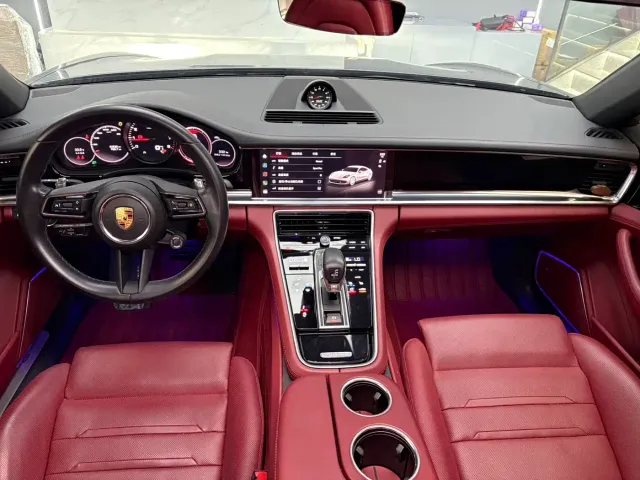 Porsche Panamera — Фото автомобиля 8
