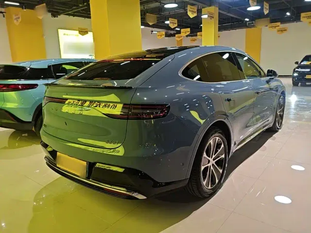 Luxeed R7 — Фото автомобиля 6