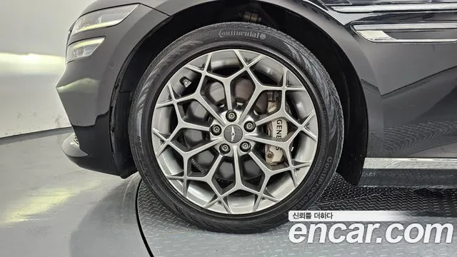 Genesis G80 RG3 — Фото автомобиля 5