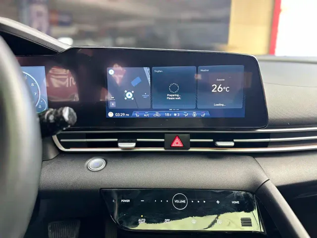 Hyundai Elantra — Фото автомобиля 12