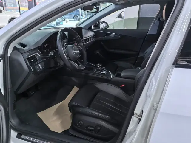 Audi A4L — Фото автомобиля 7