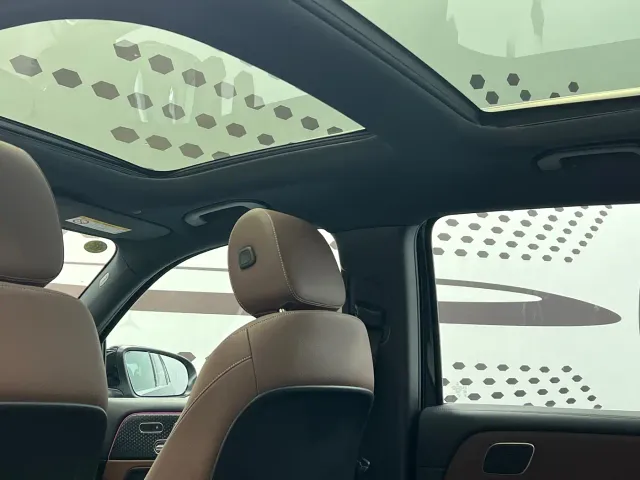 Mercedes-Benz EQB — Фото автомобиля 10