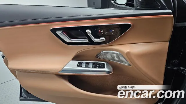 Mercedes-Benz E-Class — Фото автомобиля 14