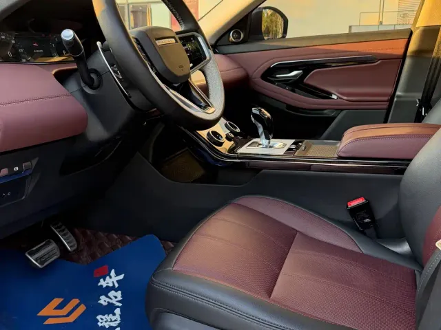 Land Rover Range Rover Evoque — Фото автомобиля 10