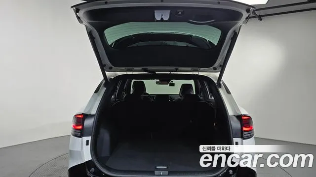 Kia Sportage Sportage 5-е поколение Бензин 1.6 Turbo 4WD — Фото автомобиля 16