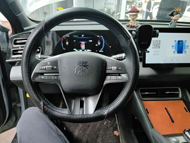 BYD Qin L — Фото автомобиля 10