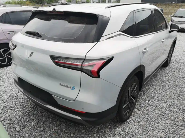 Wuling Starlight S — Фото автомобиля 6