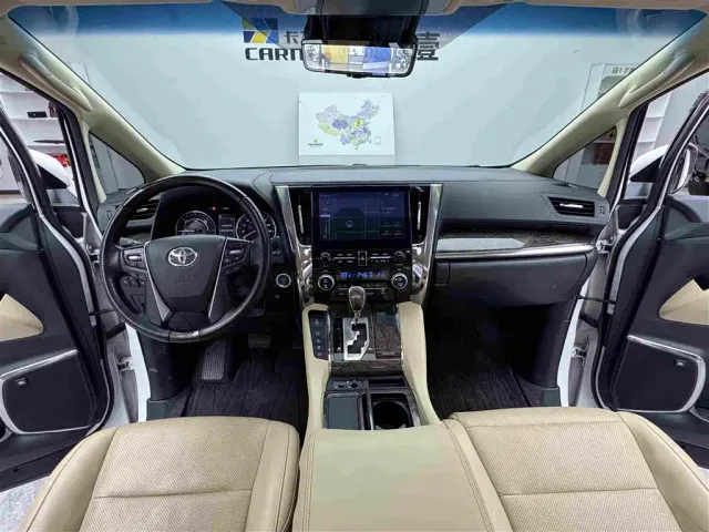 Toyota Vellfire — Фото автомобиля 11