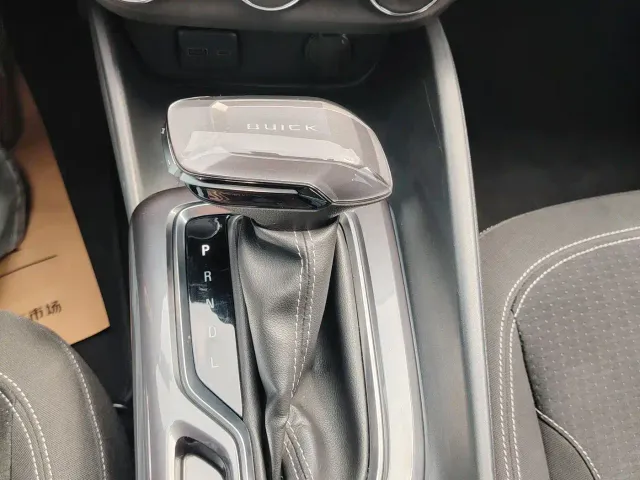 Buick Verano — Фото автомобиля 8