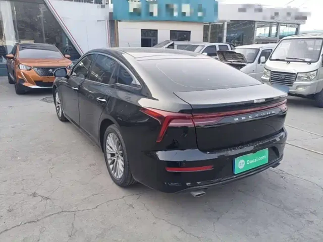 Bestune B70 — Фото автомобиля 4