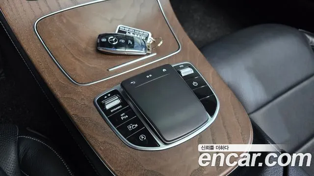 Mercedes-Benz E-Class W213 — Фото автомобиля 21