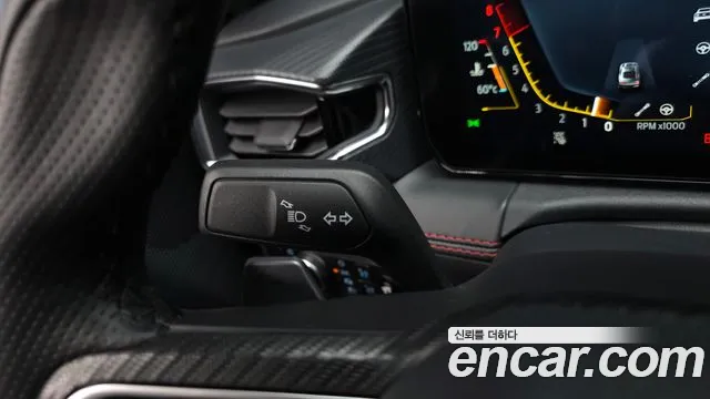Ford Mustang Mustang 7 поколение 2.3 EcoBoost Premium Кабриолет — Фото автомобиля 27