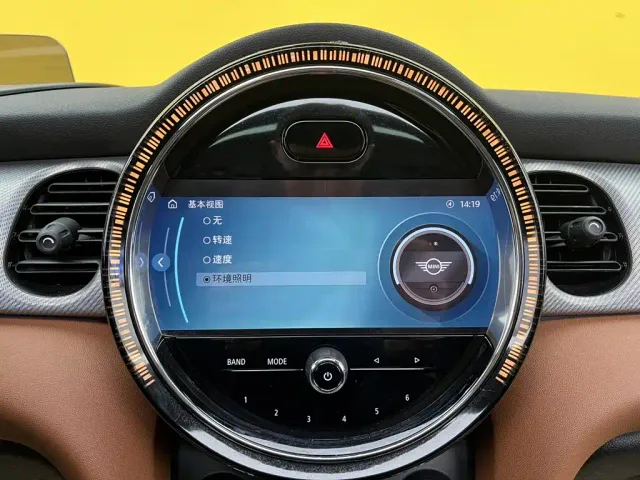 MINI Hatch — Фото автомобиля 19