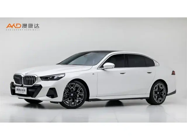 Фотография автомобиля — BMW 5 Series