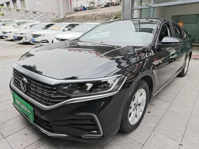 Фотография автомобиля — Volkswagen Passat