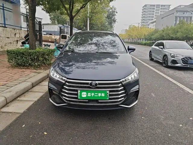 BYD Song MAX — Фото автомобиля 2