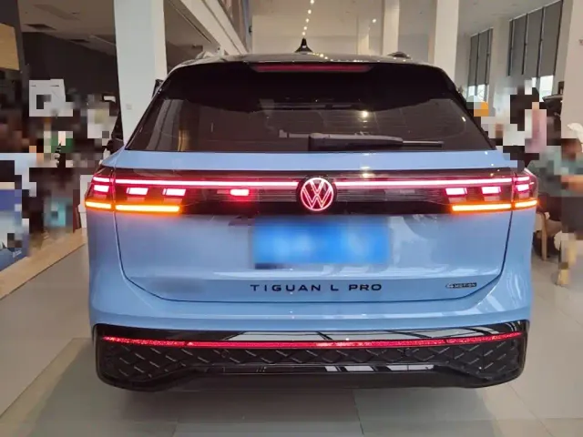 Volkswagen Tiguan L — Фото автомобиля 5