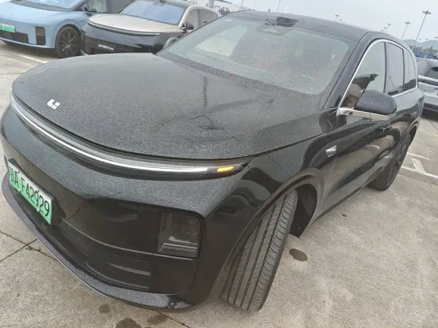 Фотография автомобиля — Li Auto L6
