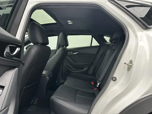Mazda CX-4 — Фото автомобиля 6