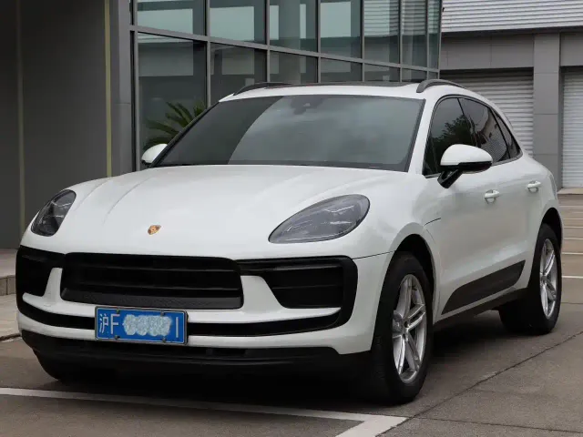 Фотография автомобиля — Porsche Macan