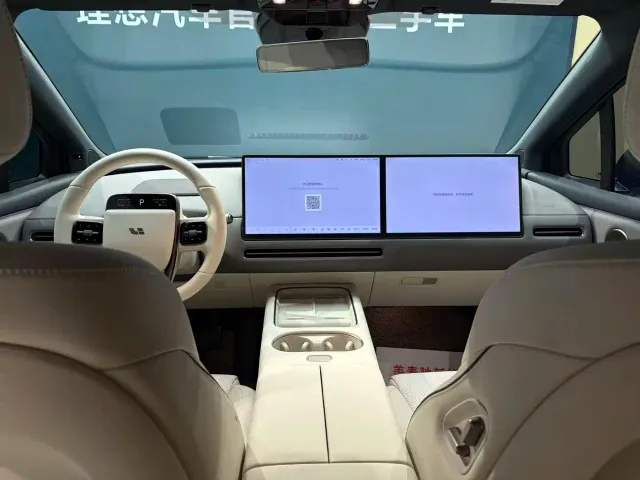 Li Auto i6 — Фото автомобиля 8