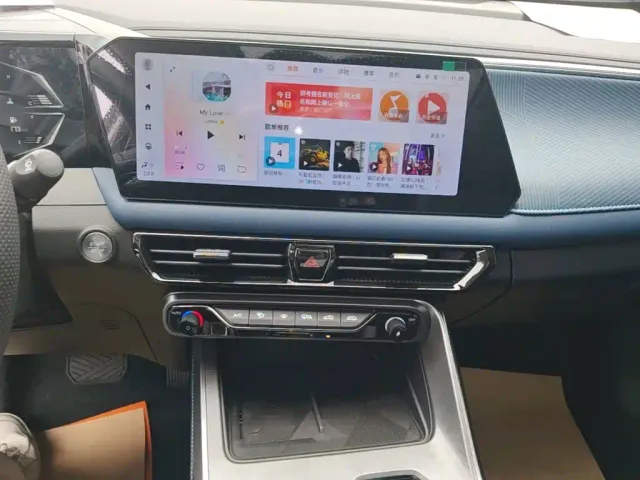 GAC Trumpchi GS3 — Фото автомобиля 12