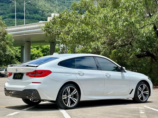 BMW 6 Series Gran Turismo — Фото автомобиля 12