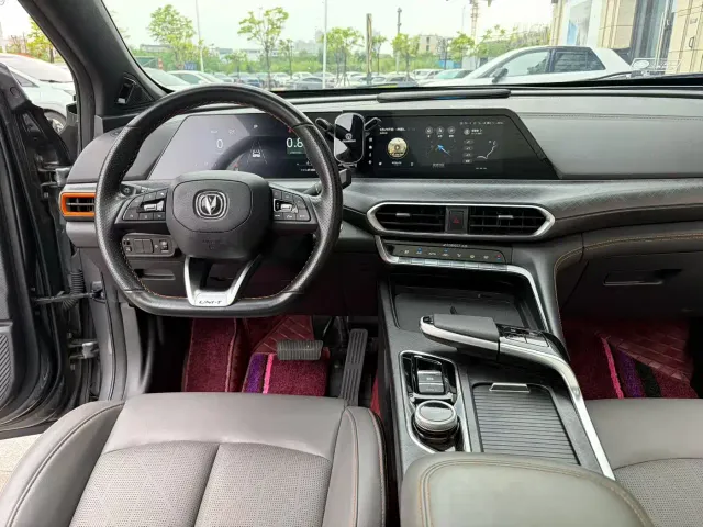 Changan UNI-T — Фото автомобиля 7