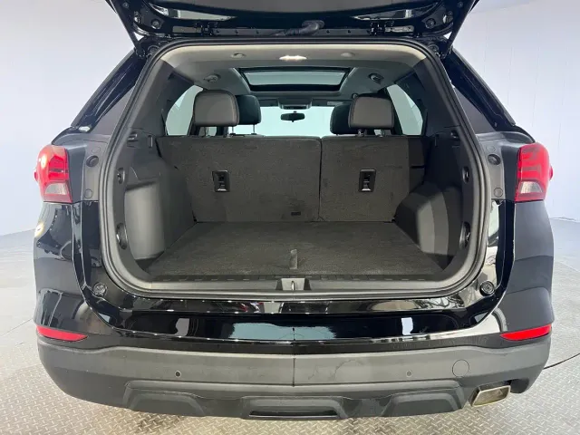 Chevrolet Equinox — Фото автомобиля 21