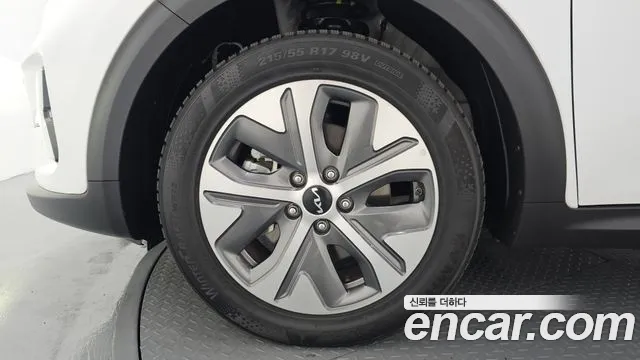 Kia Niro Niro Plus Earth — Фото автомобиля 5