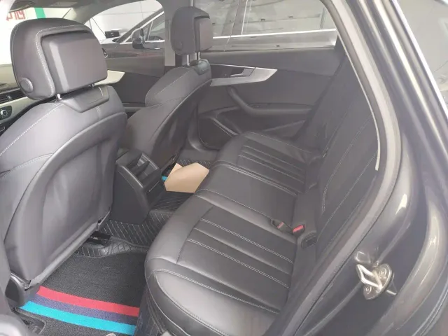 Audi A4L — Фото автомобиля 7