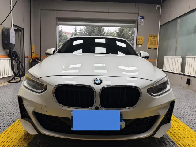 BMW 1 Series — Фото автомобиля 2