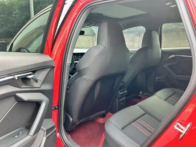 Audi Audi A3 2023 Sportback 35 TFSI Fashion Sport — Фото автомобиля 4