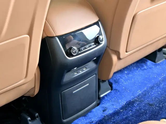 Li Auto Li ONE 2021 Extended Range 6-Seater — Фото автомобиля 19