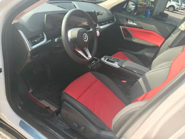 BMW X1 — Фото автомобиля 4