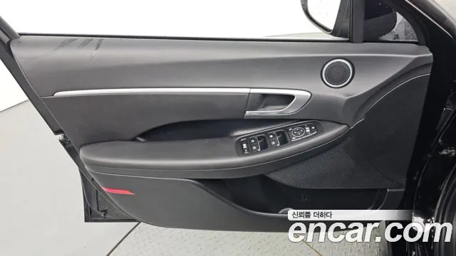 Hyundai Sonata — Фото автомобиля 24