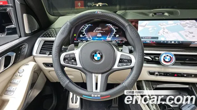 BMW X7 M60i xDrive M Sport 6 мест — Фото автомобиля 10