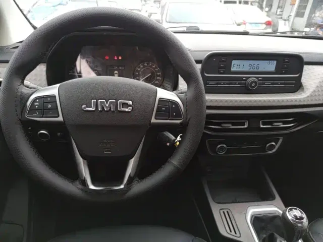 JMC Baodian — Фото автомобиля 10