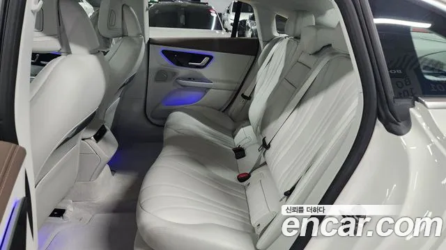 Mercedes-Benz EQE V295 — Фото автомобиля 16