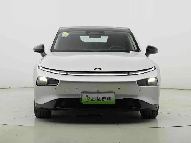 Xpeng P7 — Фото автомобиля 3