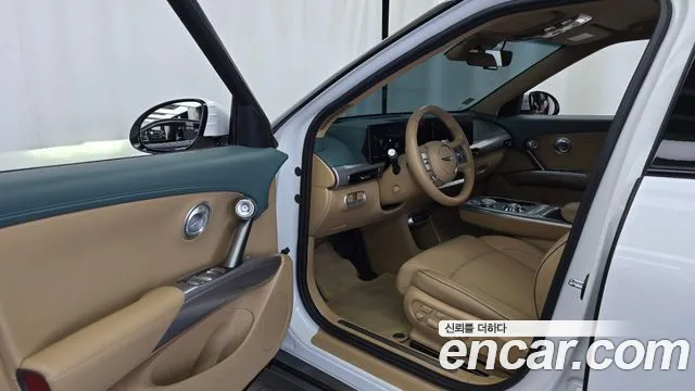 Genesis GV60 — Фото автомобиля 15