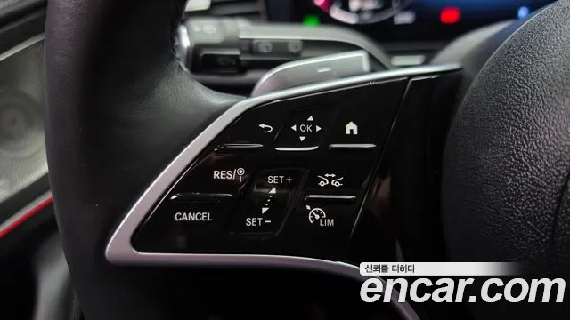 Mercedes-Benz GLE-Class — Фото автомобиля 23